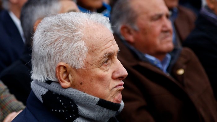 Leonel Sánchez fue dado de alta tras pasar 5 días internado en el Hospital de la U. de Chile