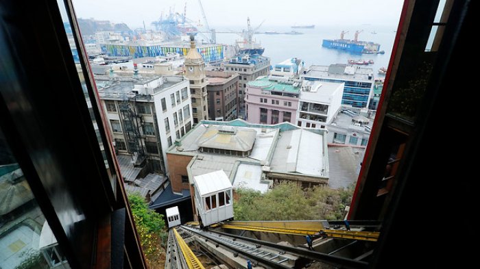 Informe apunta a la Municipalidad de Valparaíso tras caída de ascensor que dejó 5 lesionados
