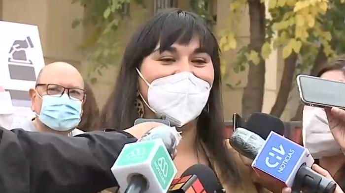 Izkia Siches fue a votar en La Florida y llamó a reconstruir el Plan Paso a Paso