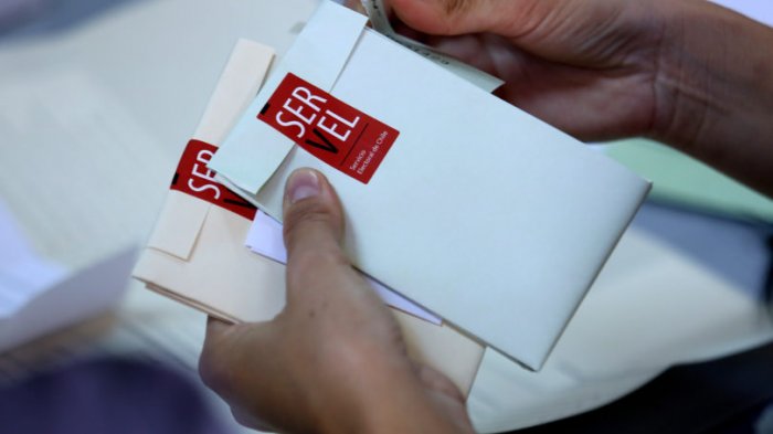 Director de la Escuela de Gobierno de la UCEN aseguró que el contexto de voto voluntario 