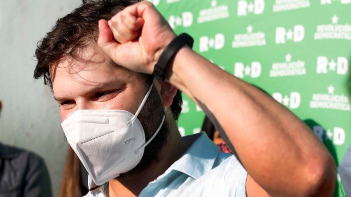 Meta cumplida: Boric reunió las firmas necesarias para su precandidatura