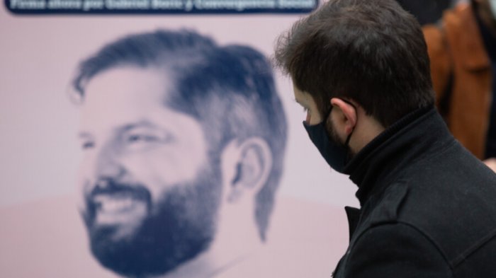 Boric inscribe su candidatura presidencial: 