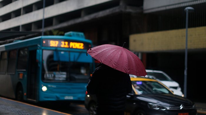 ¿Cuánta agua caerá en Santiago? Pronostican chubascos hasta la madrugada del viernes