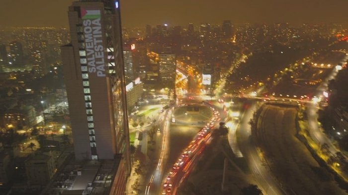 Comunidad Palestina en Chile realizó concurrida caravana en Las Condes por el conflicto en Oriente Medio