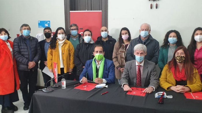 PC, FA y FRVS formalizan primarias presidenciales con candidaturas de Jadue y Boric