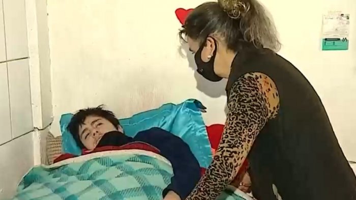 Madre de menor postrado solicitó retención del 10%: Lo depositaron en otra cuenta por error