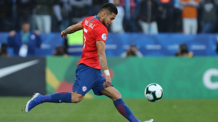 Paulo Díaz se perdería las Clasificatorias y la Copa América por complicaciones con el COVID-19