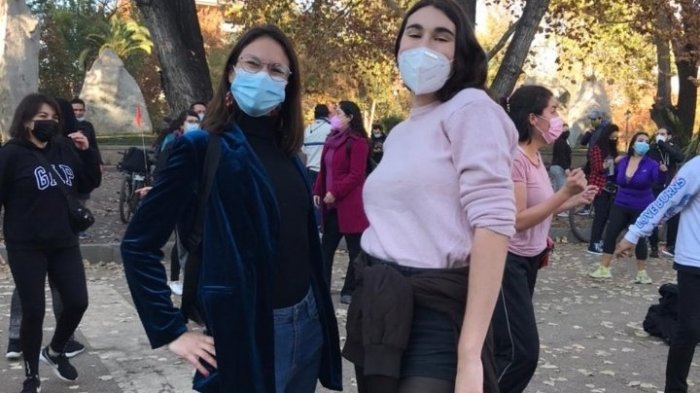 Irací Hassler participó en iniciativa de club Blondie que invitaba a bailar durante la franja deportiva