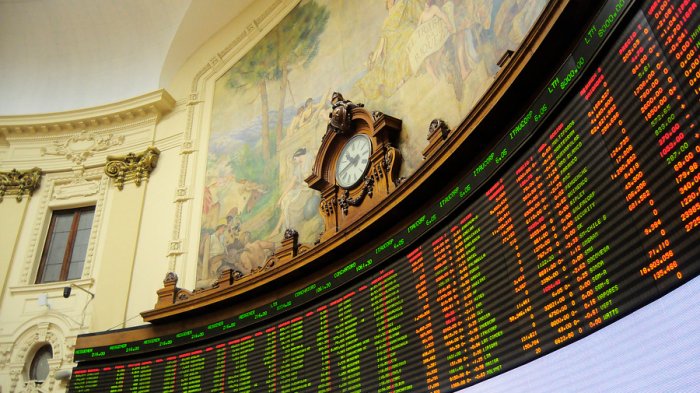 Bolsa de Santiago cerró con números al alza tras anunciarse el Pase de Movilidad