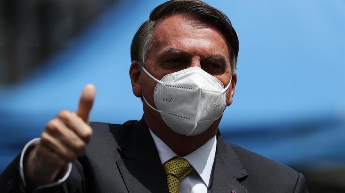 Bolsonaro pidió terminar con medidas restrictivas en 3 estados: Brasil es el segundo país con más muertos por COVID-19