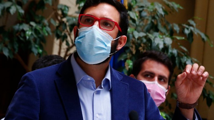 Diputado Crispi y saturación en hospitales: 