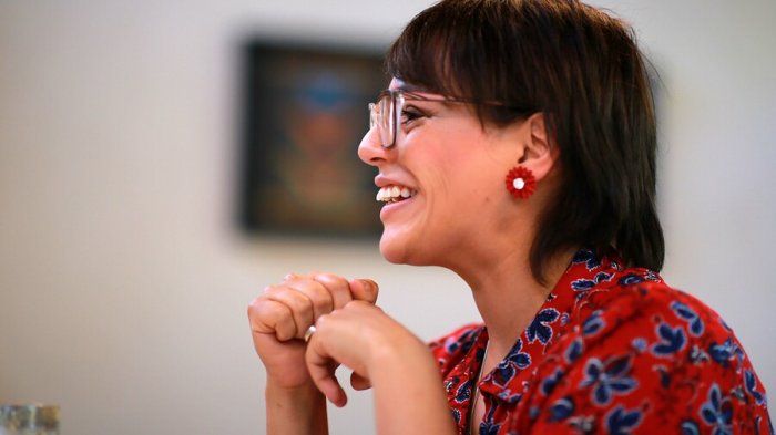 Karina Oliva se quedaría con la gobernación de la RM, según encuesta de Pulso Ciudadano