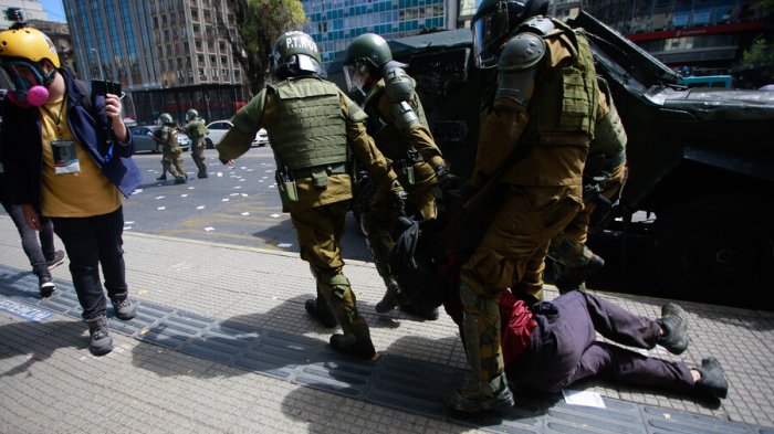 Piñera anuncia Fiscalía especializada: 