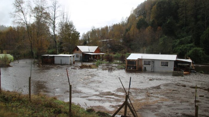 Río Atmosférico e Isoterma 0 alta: Lluvias extremas causan estragos sobre el centro-sur