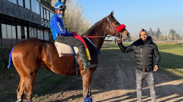 De un restaurante al Club Hípico: La agitada semana de Vidal en Chile antes de anunciar su COVID-19 positivo