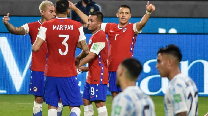 Rescatan punto clave: La Roja igualó ante Argentina con gol de Alexis y tapadón de Bravo