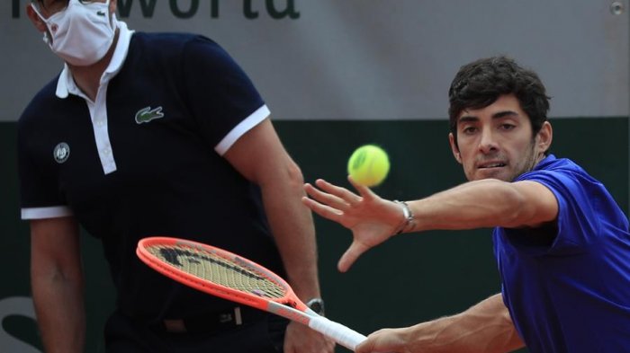 Garín avanzó y llegó por primera vez a octavos de Roland Garros: Se viene el gigante Medvedev