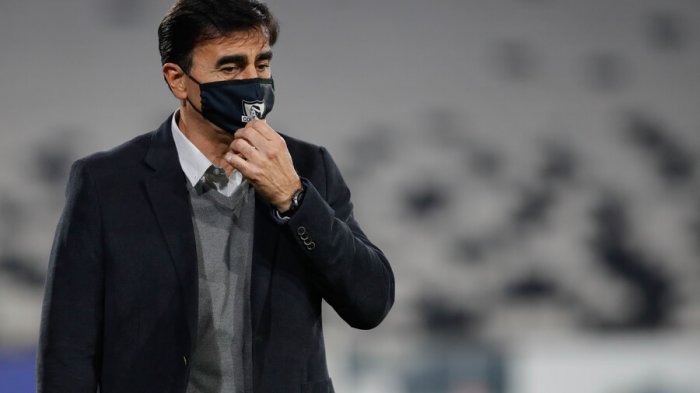 “Estoy muy cómodo”: Quinteros confirmó llamados desde San Lorenzo, pero dijo que el objetivo es seguir en Colo Colo