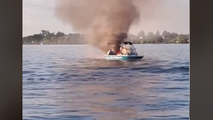 Fueron insultados por portar bandera LGBTIQA+ y minutos después salvaron a sus agresores de un incendio