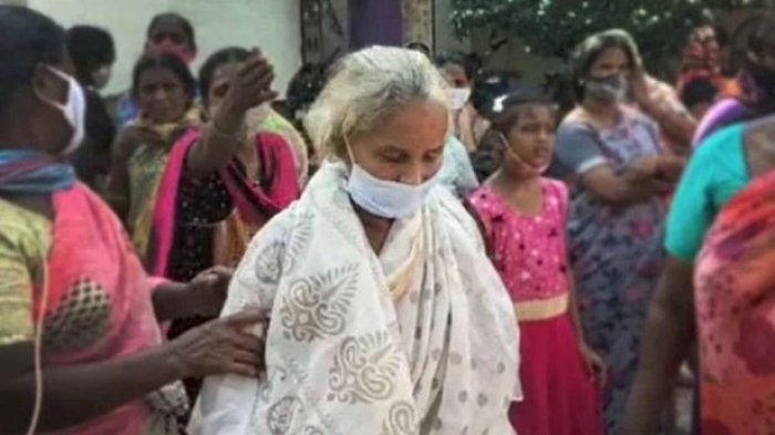 Cremaron a la equivocada: Mujer reapareció viva en su casa tras ser considerada fallecida por COVID-19