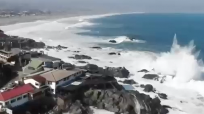 Un desaparecido, anegamientos y destrozos: La serie de daños que dejaron las marejadas