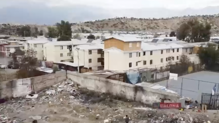 “Es indigno lo que pasa”: La cruda realidad de familias hacinadas por falta de viviendas sociales