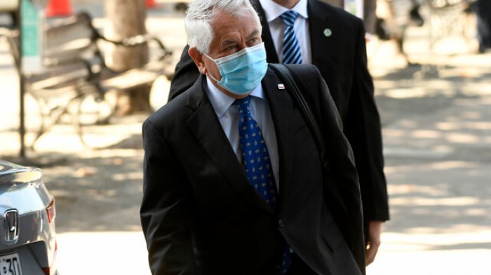 Ministro Paris y propuesta del Colmed: 