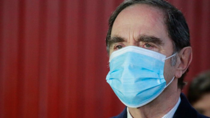 Vacunación en centros del Sename: Ministro Larraín anunció disponibilidad de 2.600 dosis en primera instancia