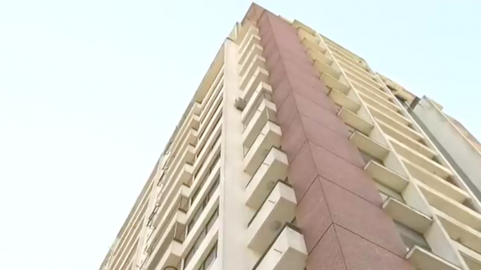 Joven cayó de un piso 14 y murió tras intentar escapar de fiscalización en fiesta clandestina