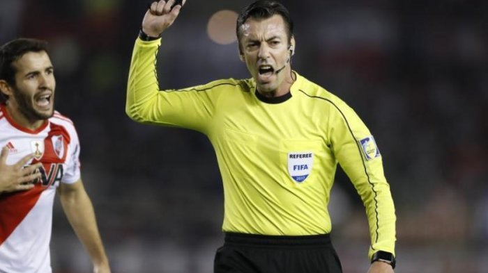 Conmebol designó árbitro brasileño para el trascendental duelo entre Chile y Uruguay