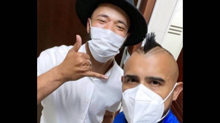 Peluquero que protagonizó polémica con jugadores de la Roja: 