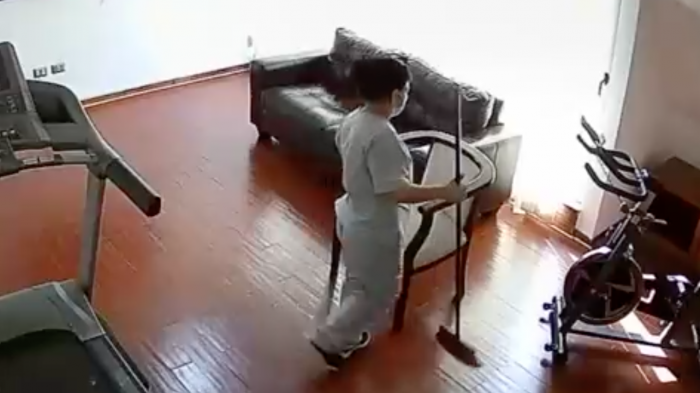 Cámaras de seguridad captaron maltrato infantil por parte de asesora del hogar: Fiscalía investiga el caso