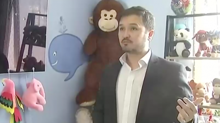 Demanda al Estado: Juez acusa discriminación de género por perder tuición de su hijo