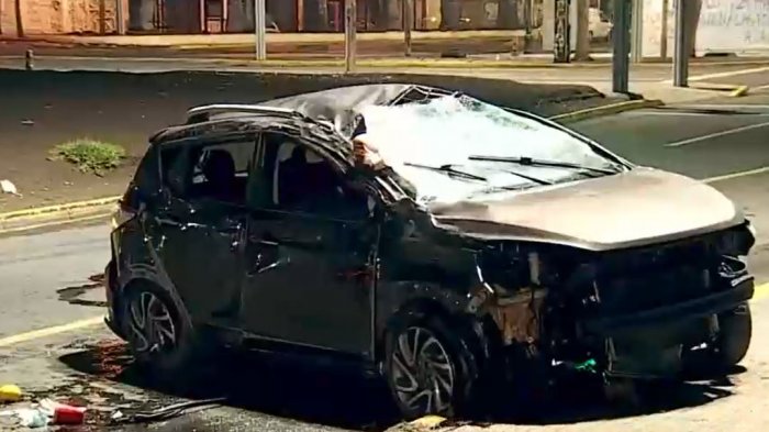 Conductor iba en estado de ebriedad: Dieron de baja a 4 carabineros por volcamiento de auto