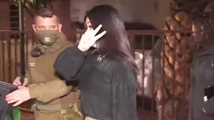 24 personas detenidas tras participar en fiesta clandestina en Providencia: Algunos intentaron escapar por el techo