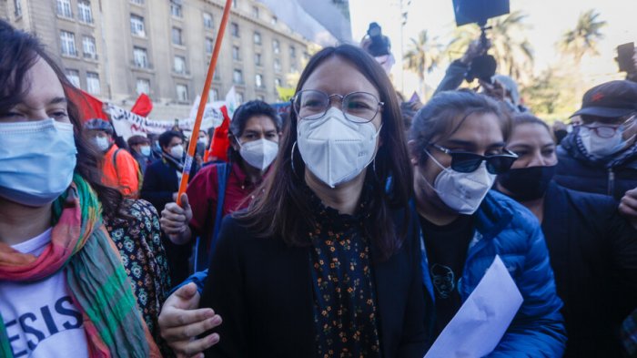 Hassler asumió alcaldía de Santiago apuntando a administración de Alessandri: Acusó 