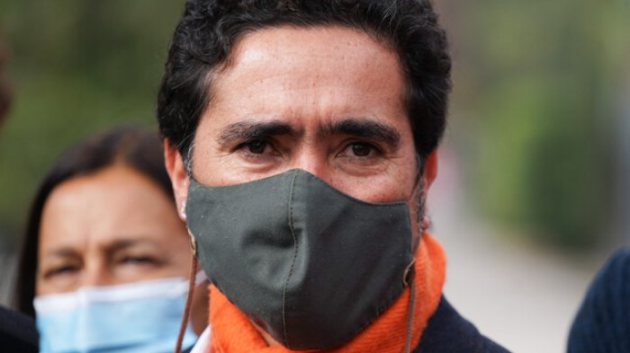 Briones presentó programa de DD.HH. que incluye comisión de reparación a víctimas del 18-O