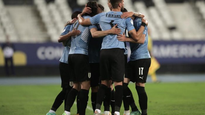 Brasil será el rival de la Roja en cuartos tras el triunfo de Uruguay sobre Paraguay