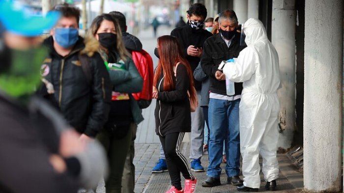 Informe Epidemiológico: Puente Alto, Maipú y Arica son las comunas con más casos activos de COVID-19