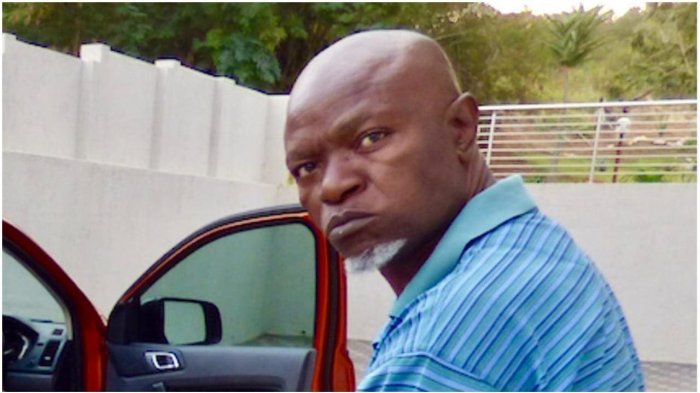 Confirman muerte del mayor cazador de rinocerontes de Sudáfrica: Lo asesinaron a quemarropa