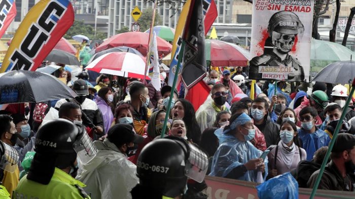 CIDH recomienda a Colombia realizar cambios en la policía por violencia en protestas