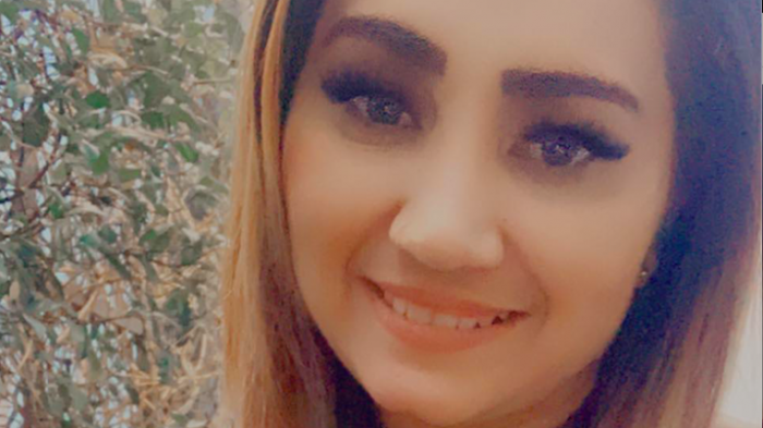 Mujer de 33 años murió al quedar atrapada dentro de un contenedor de ropa para la caridad