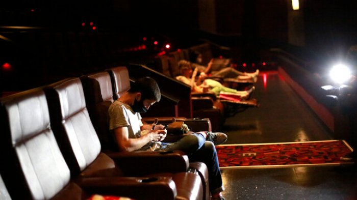 Cines abrirán en fase 2: Estos son los nuevos aforos para el comercio con los cambios al Plan Paso a Paso