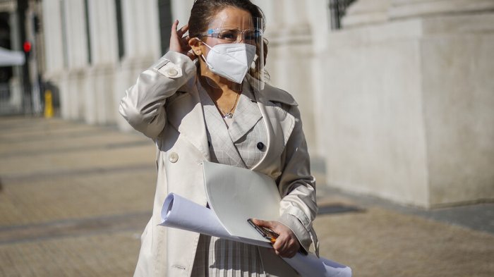 Cathy Barriga se defendió de cuestionamientos por peluches y dijo que Contraloría “no encontró ninguna irregularidad”