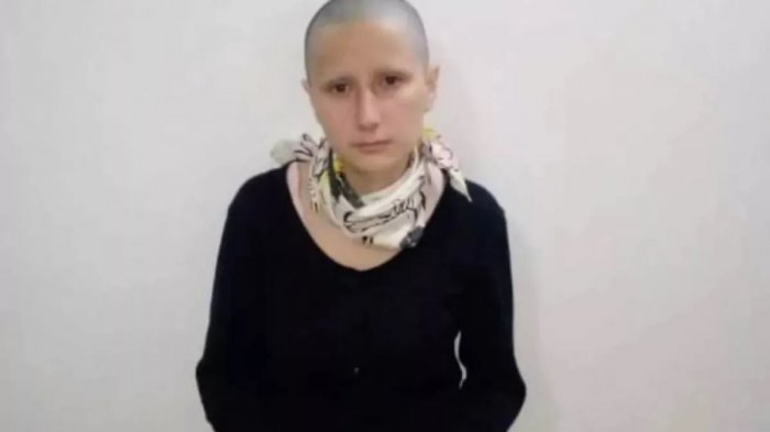 Mujer fingió tener cáncer para recolectar dinero en redes sociales: Recibió más de $3 millones