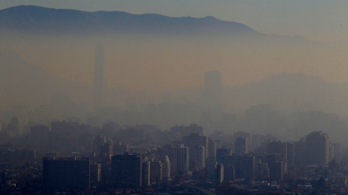 Decretan preemergencia ambiental en la RM para este domingo 18 de julio