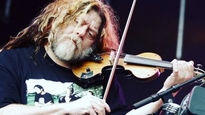 Muere a los 71 años el violinista y fundador de Kansas, Robby Steinhardt