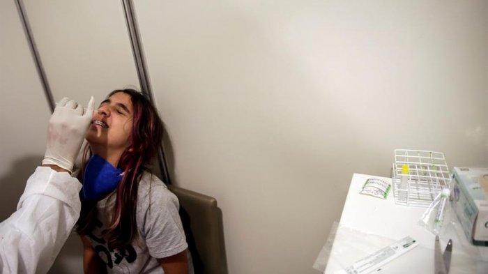 OMS: Contagios de COVID-19 globales podrían alcanzar los 200 millones en agosto