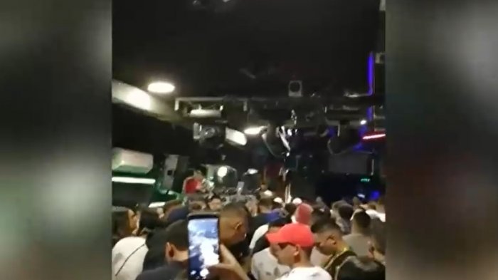 260 personas fueron sorprendidas en local de Providencia: Recinto arriesga perder la patente