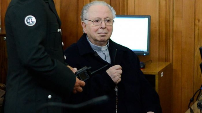 Arzobispado de Santiago tras muerte de Karadima: 